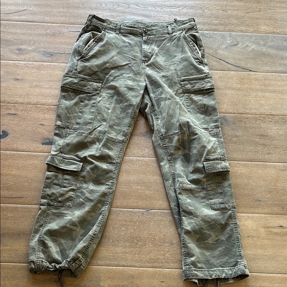 No Boundaries Men's Olive Cargo Pants - Picture 1 of 5